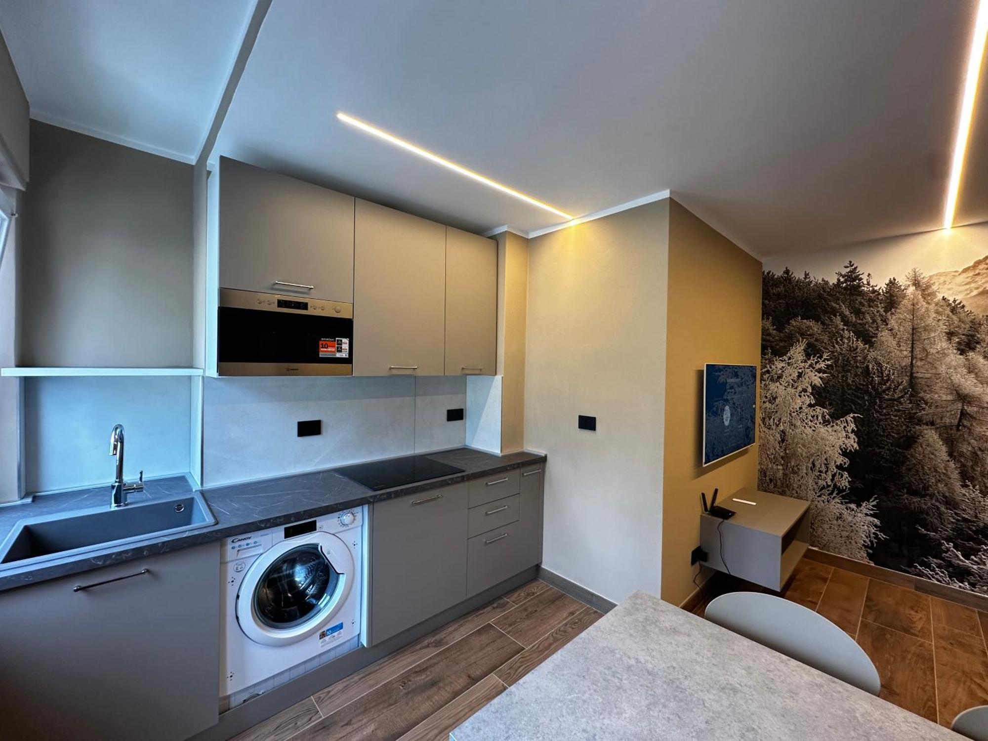 Aosta Center Holidays Apartments Екстериор снимка